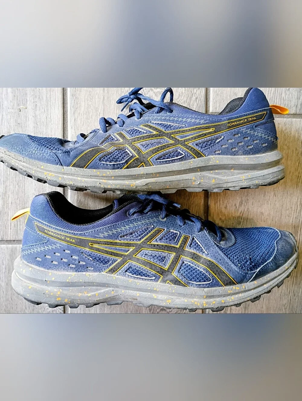 ASICS Men’s Blue and Yellow Running Shoes
